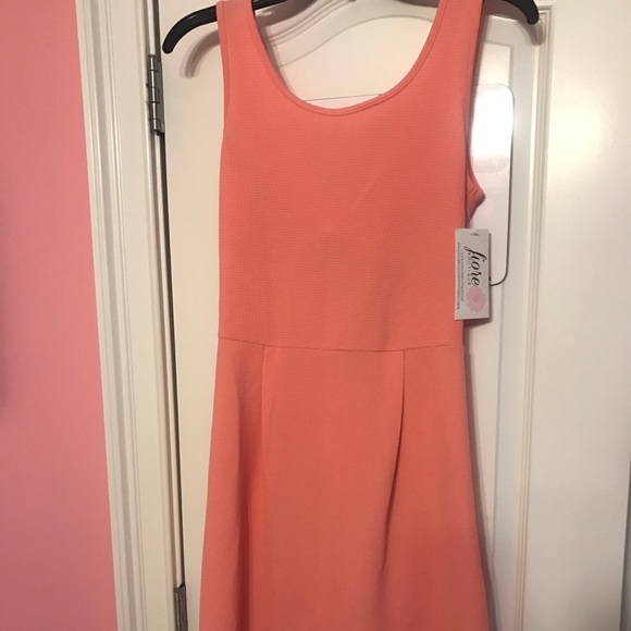 Boutique Dress - Picture 2 of 3